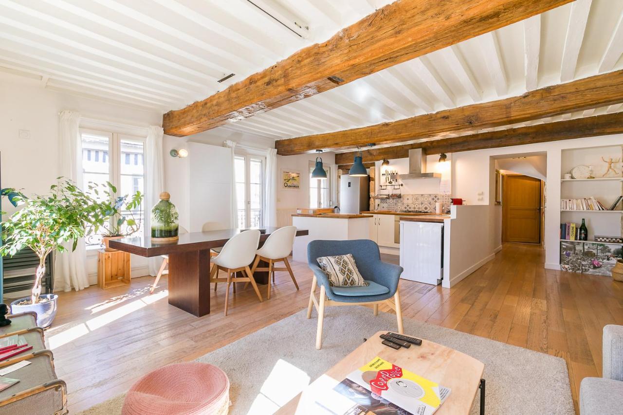 Appartement LE ROUSSEAU charme et authenticité- SRloc à Dijon Extérieur photo